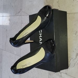 Chanel Pumps